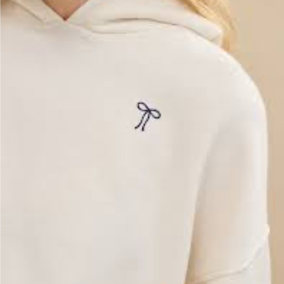 Aerie Embroidered Bow Cropped Fleece Pullover Hoodie Cream - M - Picture 3 of 9